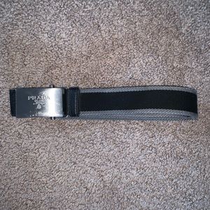 Men’s Prada belt